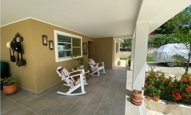 casa campestre en venta Coveñas Sucre, casa de lujo.