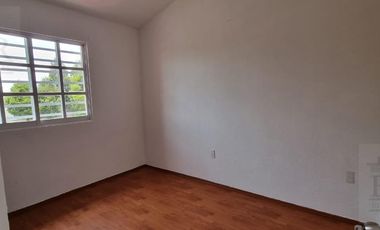 Casa en Renta en Villas del Campo a 5 min de Galerias Metepec