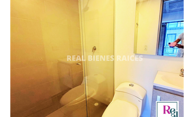 Se arrienda amplio y cómodo apartamento en unidad cerrada.