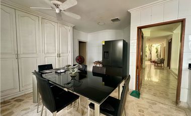ELEGANTE CASA EN VENTA DE DOS PISOS EN VILLA SANTOS
