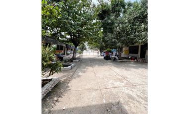 Edificio  en el Barrio Amberes - Ideal para Inversión y Desarrollo