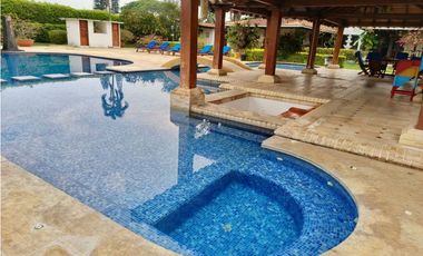 Hermosa finca a puerta cerrada en venta - Rozo Palmira Valle Colombia