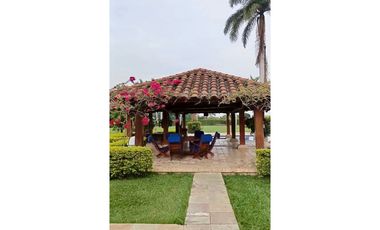 Hermosa finca a puerta cerrada en venta - Rozo Palmira Valle Colombia