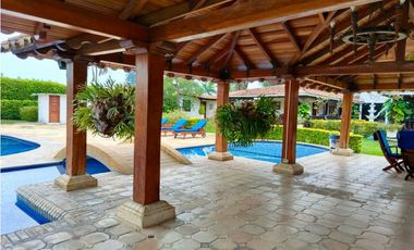 Hermosa finca a puerta cerrada en venta - Rozo Palmira Valle Colombia