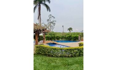 Hermosa finca a puerta cerrada en venta - Rozo Palmira Valle Colombia