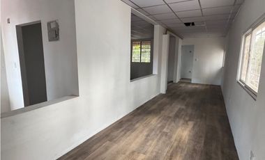 Casa comercial en alquiler completa o por separado, San Francisco (YM)