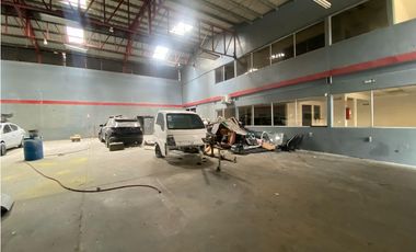 12 DE OCTUBRE / BODEGA / 1200 M2 / SOBRE VIA PRINCIPAL