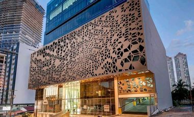 OFICINA EN OBARRIO EDIFICIO  HABITATS PLAZA AMOBLADA 132M2