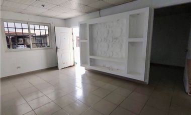 Casa en venta en Praderas de San Lorenzo (YM)