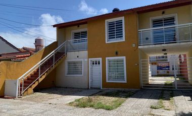Departamento Tipo Casa en alquiler en Santa Teresita