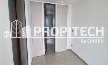 VENTA SEMINUEVO 1 DORMITORIO, BAÑO, BODEGA, Piso 15, METRO SAN JOAQUIN, CAMPUS UC.