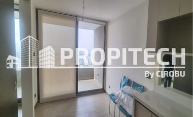 VENTA SEMINUEVO 1 DORMITORIO, BAÑO, BODEGA, Piso 15, METRO SAN JOAQUIN, CAMPUS UC.