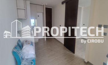 VENTA SEMINUEVO 1 DORMITORIO, BAÑO, BODEGA, Piso 15, METRO SAN JOAQUIN, CAMPUS UC.