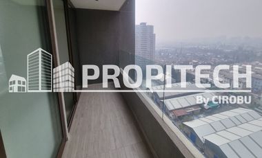 VENTA SEMINUEVO 1 DORMITORIO, BAÑO, BODEGA, Piso 15, METRO SAN JOAQUIN, CAMPUS UC.