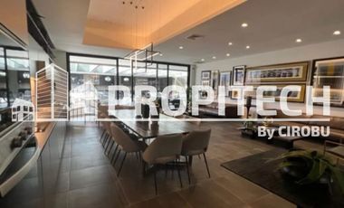 VENTA SEMINUEVO 1 DORMITORIO, BAÑO, BODEGA, Piso 15, METRO SAN JOAQUIN, CAMPUS UC.