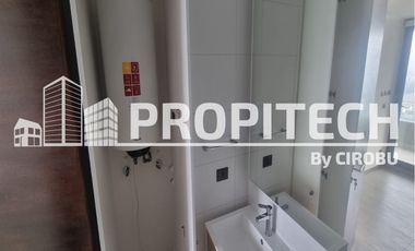 VENTA SEMINUEVO 1 DORMITORIO, BAÑO, BODEGA, Piso 15, METRO SAN JOAQUIN, CAMPUS UC.