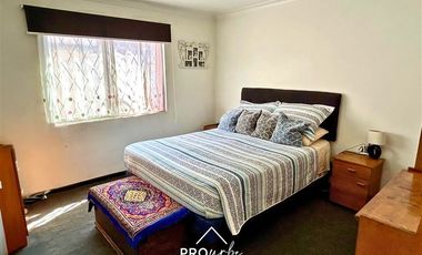 Casa en Venta en Casa para Remodelar Con Gran Terreno, a Pasos de Metro F. Castillo Velasco, La Reina