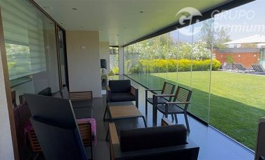 Casa en Venta en ALVARO CASANOVA /MARÍA MONVEL