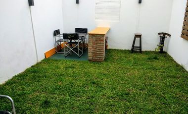 PRECIO REBAJADO! IMPECABLE DUPLEX 4 AMB CON JARDÍN!!