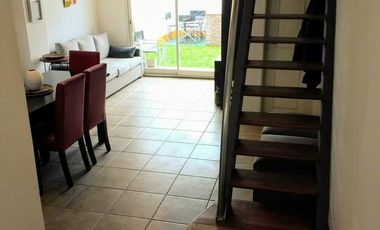 PRECIO REBAJADO! IMPECABLE DUPLEX 4 AMB CON JARDÍN!!