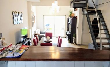 PRECIO REBAJADO! IMPECABLE DUPLEX 4 AMB CON JARDÍN!!