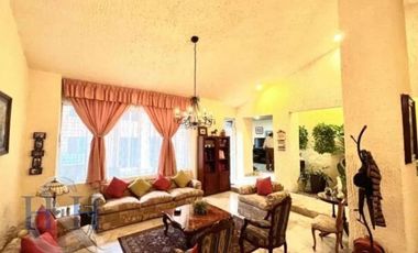 Casa En Venta En Jardines Universidad