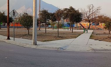 CASA EN VENTA EN PRADERAS DE SAN FRANCISCO - ESCOBEDO, NL