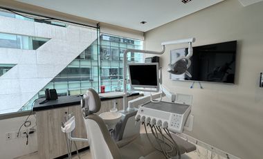 Excelente consultorio odontológico equipado en renta.
