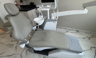 Excelente consultorio odontológico equipado en renta.