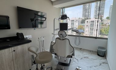 Excelente consultorio odontológico equipado en renta.