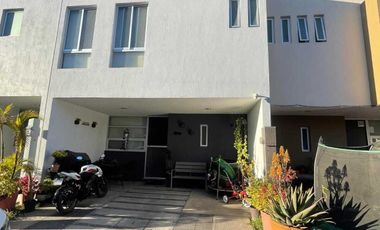 Casa en el sur de gdl a 10 min del ITESO y TECMILENIO