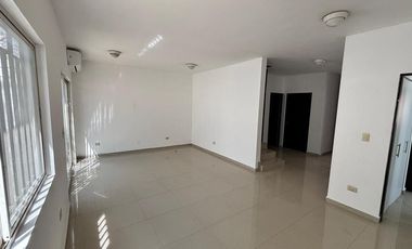 CASA EN VENTA EN LAS CRUCES CLUB DE GOLF APODACA