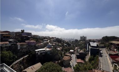 Arriendo Dúplex Cerro Alegre Amoblado Valparaíso