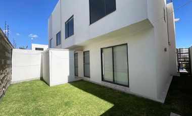 CASA MODELO MONACO II, VILLAS DEL CAMPO CALIMAYA