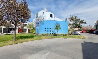 Casa en Coto muy cerca de Periférico