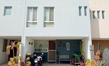 Casa en Coto muy cerca de Periférico