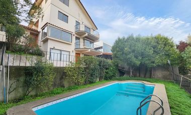 ARRIENDA casa de 6 D, en Los Almendros, Viña del Mar.
