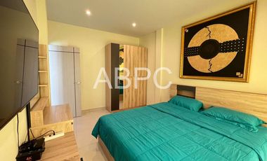 2-storey townhouse  3 Bedrooms 3 Bathrooms in East pattaya