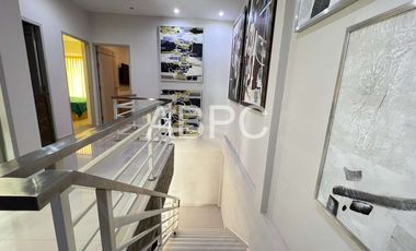 2-storey townhouse  3 Bedrooms 3 Bathrooms in East pattaya