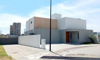 VENTA DE CASA EN CONDOMINIO LA VISTA RESIDENCIAL -LA VISTA GRAND AV, LA VISTA N. 1266 QUERETARO MEXICO