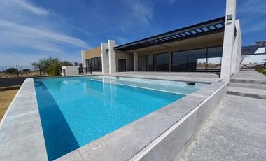 VENTA DE CASA EN CONDOMINIO LA VISTA RESIDENCIAL -LA VISTA GRAND AV, LA VISTA N. 1266 QUERETARO MEXICO