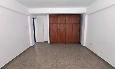 Dpto 2do P / Zona Centrica Av. Mitre 668