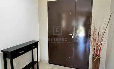 Casa en venta, 3 dormitorios y pileta. Barrio Cerrado, Escobar