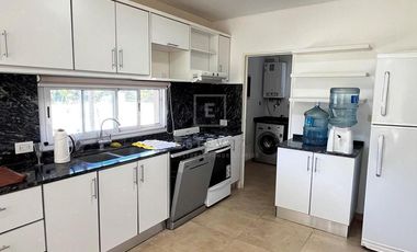Casa en venta, 3 dormitorios y pileta. Barrio Cerrado, Escobar