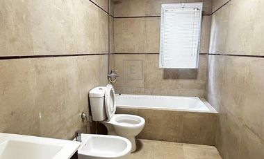 Casa en venta, 3 dormitorios y pileta. Barrio Cerrado, Escobar