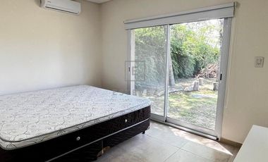 Casa en venta, 3 dormitorios y pileta. Barrio Cerrado, Escobar