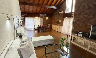Chalet en Lomas de Zamora Oeste