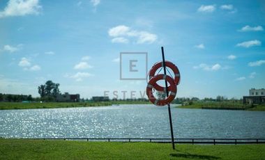 Casa de 3 dormitorios y pileta en venta, Barrio Cerrado, Escobar, G.B.A. Zona Norte