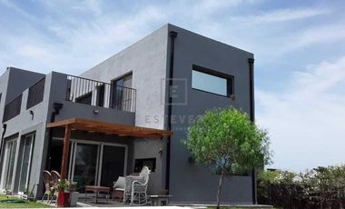 Casa de 3 dormitorios y pileta en venta, Barrio Cerrado, Escobar, G.B.A. Zona Norte