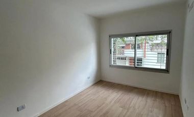 Tinogasta 2700, Casa de estilo, Reciclada íntegramente a nueva, con cochera en Villa del Parque